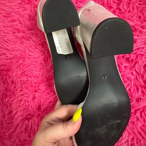 Lulu's‎ Silver Heels with Ankle Strap and Peep-Toe - women’s size 8 - Picture 10 of 10